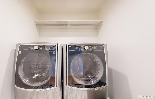 2147 S Sherman St, Denver, CO 80210 - laundry room with independent washer and dryer