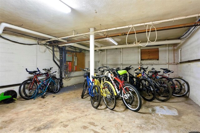 2813 Jasmine St, Denver, CO 80207 - view of garage
