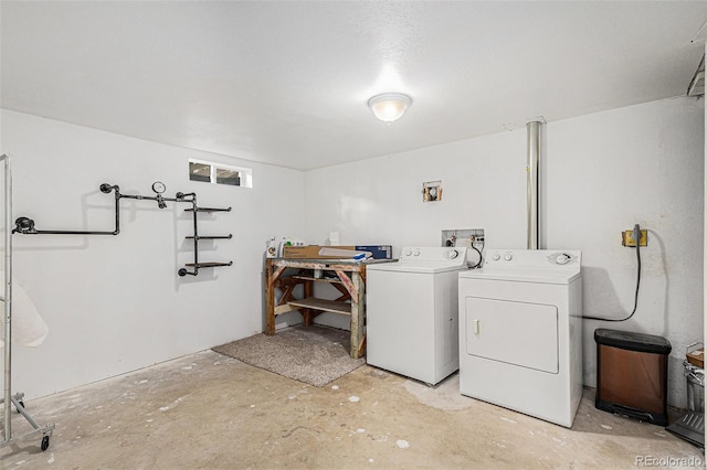 3715 Manchester St, Colorado Springs, CO 80907 - laundry area with washer and clothes dryer