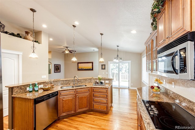 8285 W 67th Pl, Arvada, CO 80004 - photo 14