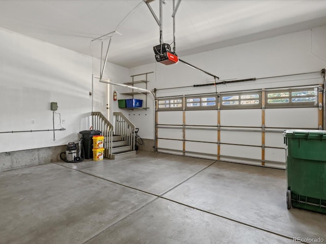 7254 S Kellerman Way, Aurora, CO 80016 - garage with a garage door opener