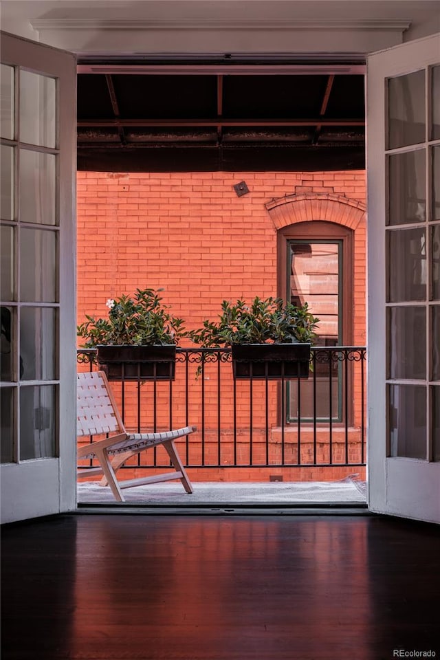 view of patio featuring a balcony