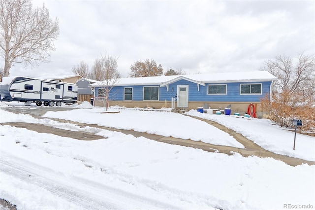 view of front of property