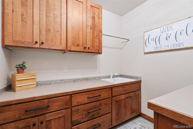 laundry room featuring sink