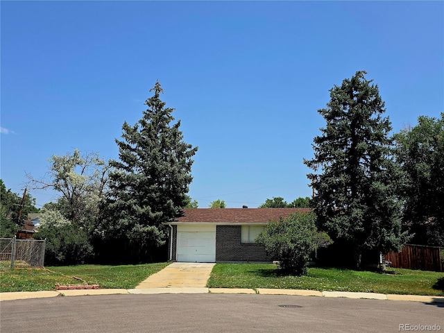 7620 Acoma Ct, Denver, CO 80221 - photo 1
