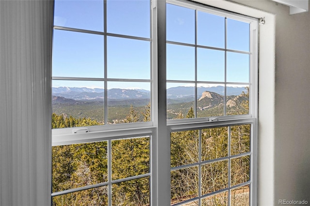 11770 Leavenworth Dr, Conifer, CO 80433 - interior details with a mountain view