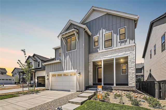 view of front facade featuring a garage