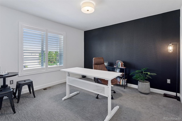 25106 E 1st Ave, Aurora, CO 80018 - office area with carpet and baseboards
