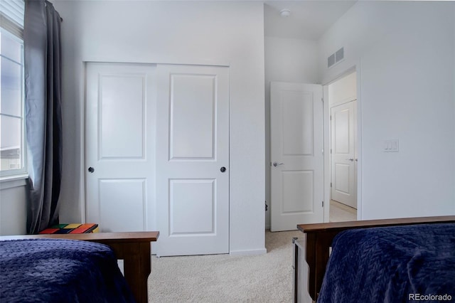 23670 E 41 St Ave, Aurora, CO 80019 - carpeted bedroom with a closet and baseboards