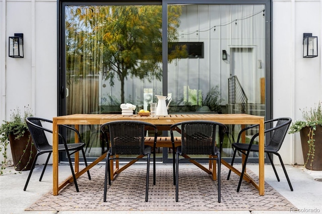 exterior space featuring outdoor dining area