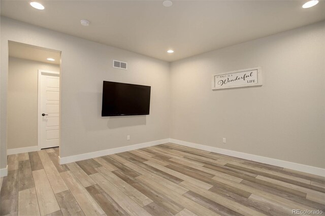1732 Stable View Dr, Castle Pines, CO 80108 - unfurnished room featuring light wood-style floors, recessed lighting, and baseboards