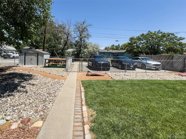 2114 N 21st St, Grand Junction, CO 81501 - view of yard featuring a shed and a gate