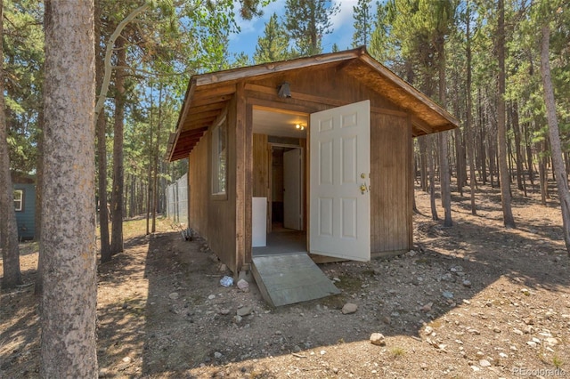 view of outbuilding