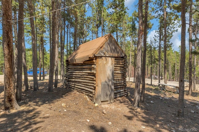 view of outbuilding