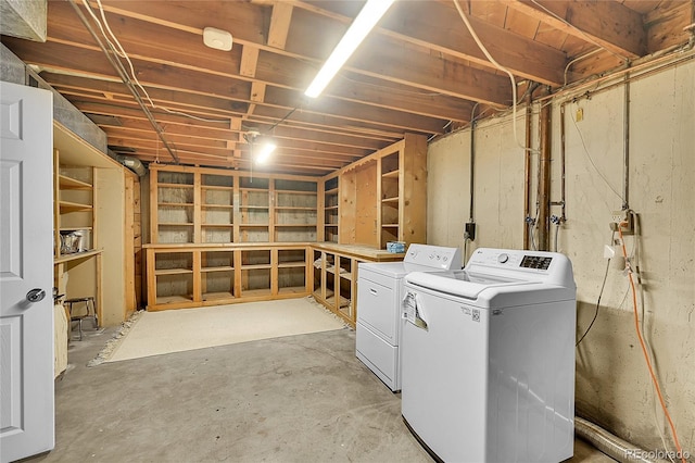 5047 S Mabre Ct, Littleton, CO 80123 - unfinished basement with washer and clothes dryer