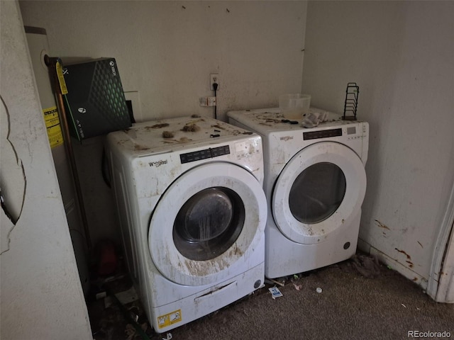 18249 E Mexico Pl, Aurora, CO 80017 - laundry room featuring washing machine and dryer and carpet