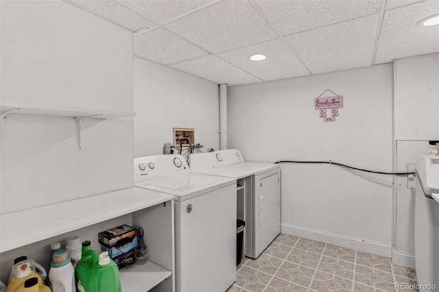 6034 S Parfet St, Littleton, CO 80127 - laundry room featuring washing machine and clothes dryer and recessed lighting