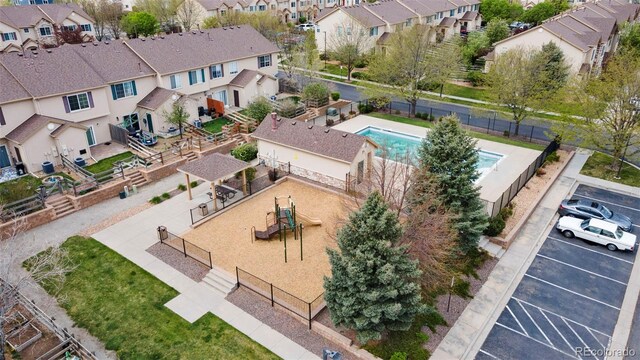 birds eye view of property featuring a residential view