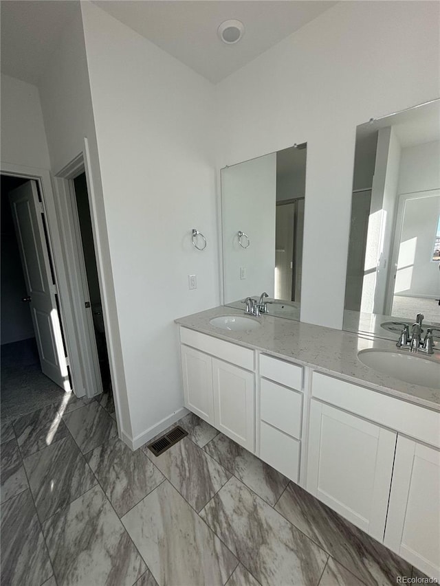 bathroom with vanity