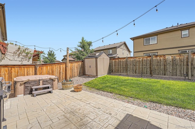 25128 E Maple Ave, Aurora, CO 80018 - view of patio / terrace with a hot tub