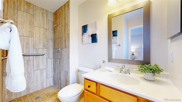 1820 W 104th Pl, Northglenn, CO 80234 - full bathroom featuring vanity and tiled shower