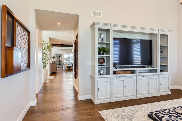 10119 Bellwether Ln, Lone Tree, CO 80124 - living room featuring visible vents, recessed lighting, dark wood finished floors, and baseboards