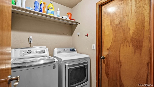 3102 Pine Cone Ct, Grand Junction, CO 81504 - laundry room featuring separate washer and dryer