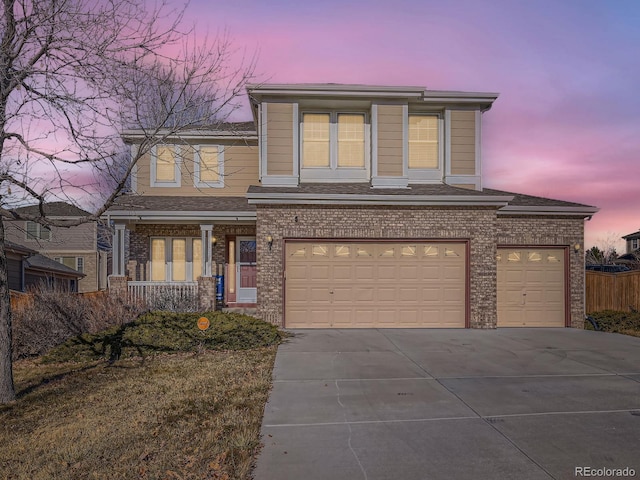 view of front property featuring a garage