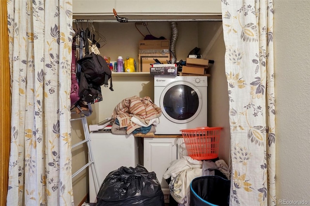 2480 Allegheny Dr, Colorado Springs, CO 80919 - washroom featuring washer / clothes dryer