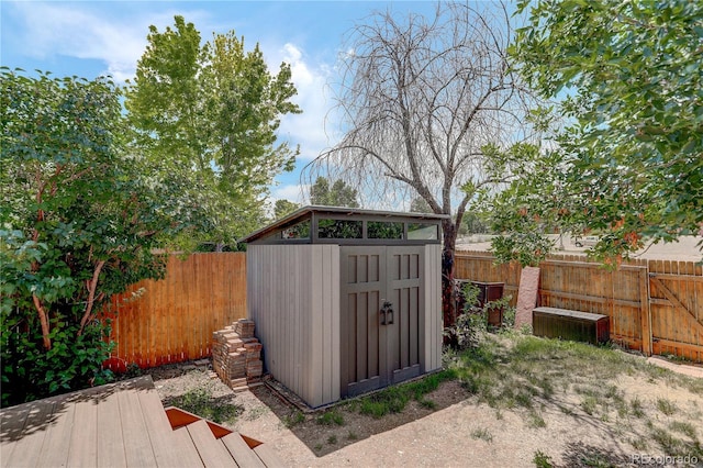 5163 E 123rd Ct, Thornton, CO 80241 - view of shed featuring a fenced backyard