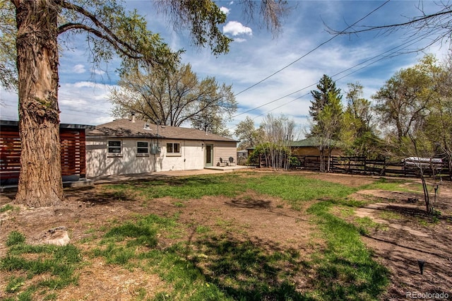 6220 W 11th Pl, Lakewood, CO 80214 - view of yard with a patio