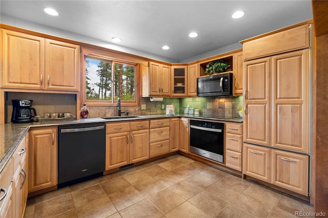 4515 Red Rock Dr, Larkspur, CO 80118 - kitchen featuring dishwashing machine, stainless steel oven, a sink, backsplash, and recessed lighting