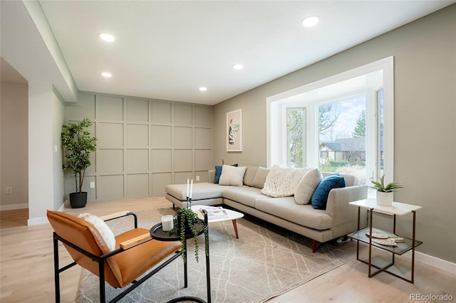 4682 Chatham St, Boulder, CO 80301 - living room featuring baseboards, recessed lighting, and light wood-style floors