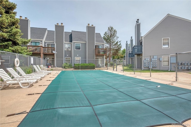 225 E 8th Ave Unit A2, Longmont, CO 80504 - view of community pool