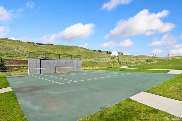 19316 W 84th Pl, Arvada, CO 80007 - surrounding community featuring community basketball court