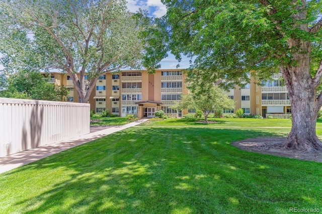 620 S Alton Way Unit 5B, Denver, CO 80247 - view of home's community featuring a lawn