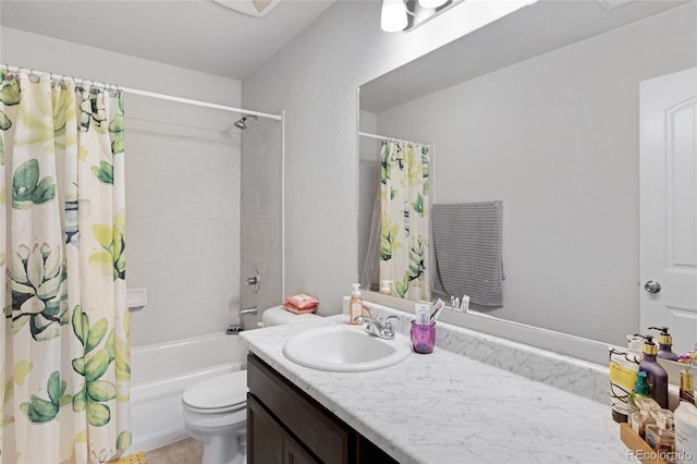 10869 Traders Pkwy, Fountain, CO 80817 - full bathroom with vanity, shower / bath combo with shower curtain, and toilet