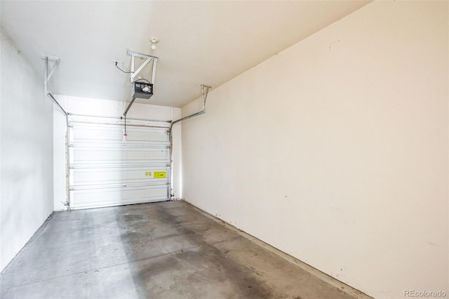 2491 Fountain Greens Blvd Unit B1, Grand Junction, CO 81505 - garage featuring a garage door opener