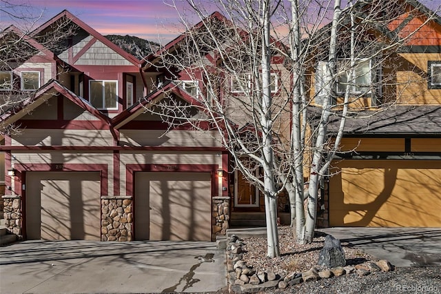 view of front of property featuring a garage