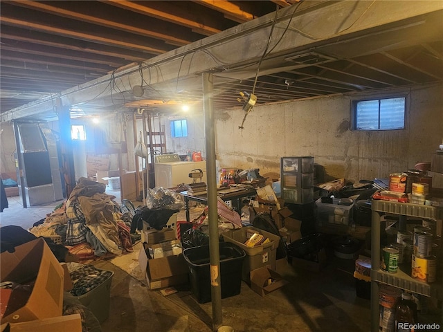 basement with washer / clothes dryer