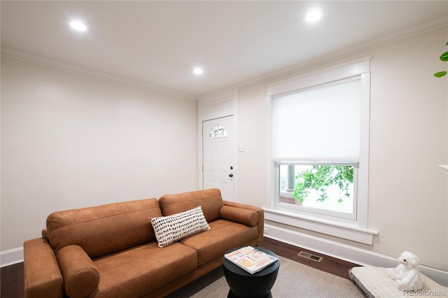 3071 W 38th Ave, Denver, CO 80211 - living room featuring wood finished floors, ornamental molding, recessed lighting, and baseboards