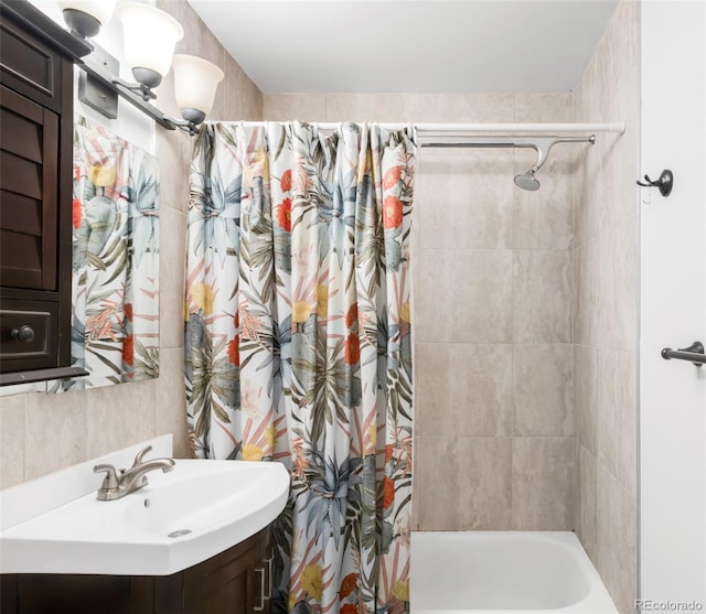 3202 S Dahlia St, Denver, CO 80222 - full bathroom with shower / tub combo and vanity