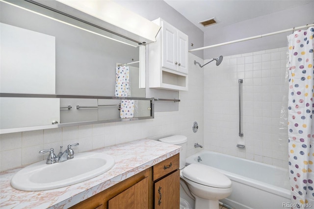 full bathroom featuring vanity, shower / bath combo with shower curtain, decorative backsplash, and toilet