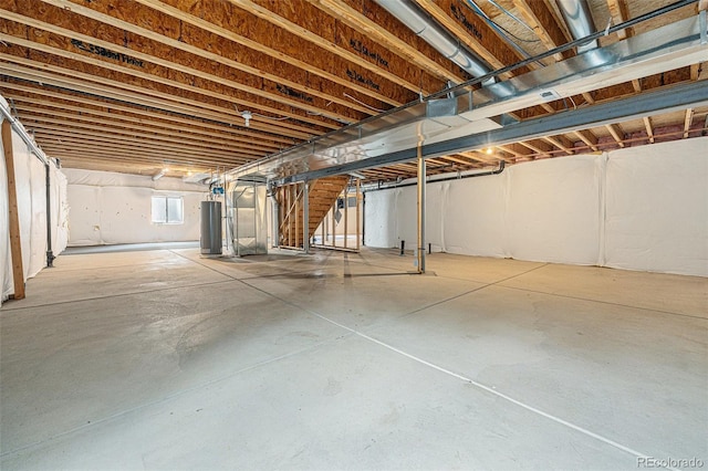 10155 Charissglen Ln, Littleton, CO 80126 - basement featuring water heater