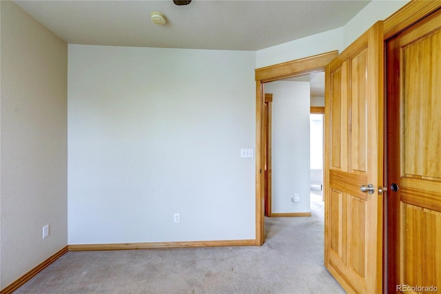 3354 Wabash St, Denver, CO 80238 - unfurnished room featuring a smoke detector and light colored carpet