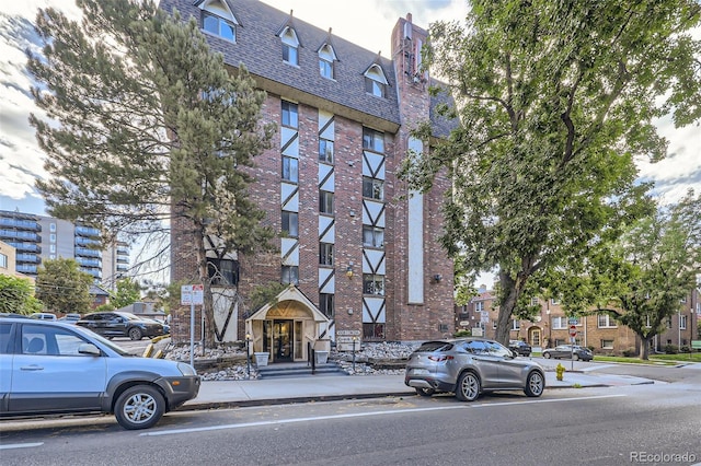 1008 N Corona St Unit 403, Denver, CO 80218 - view of apartment building / complex