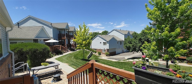 4220 E 119th Pl Unit A, Thornton, CO 80233 - view of green lawn with a residential view