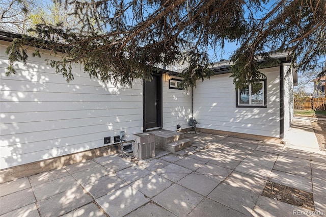3800 W Eisenhower Blvd, Loveland, CO 80537 - rear view of property with fence and a patio