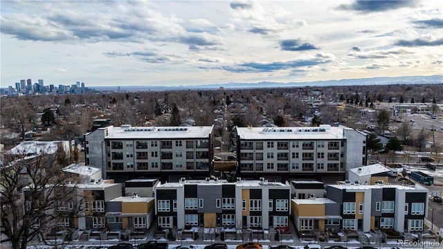 bird's eye view featuring a mountain view