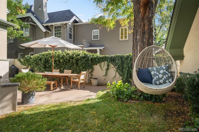 view of yard with a patio